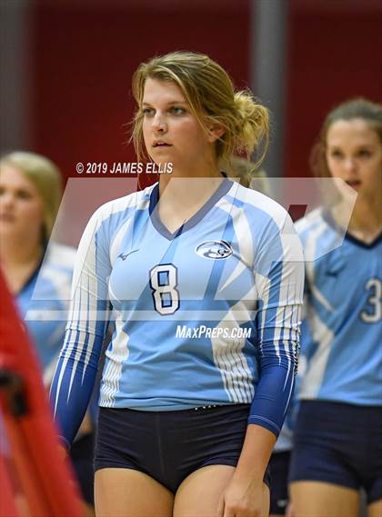 Thumbnail 1 in Lorena vs. China Spring photogallery.