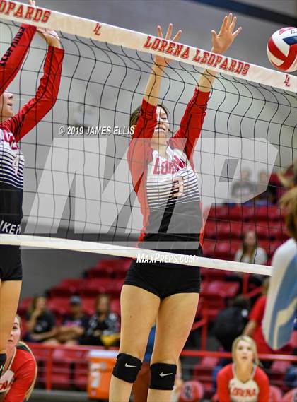 Thumbnail 2 in Lorena vs. China Spring photogallery.