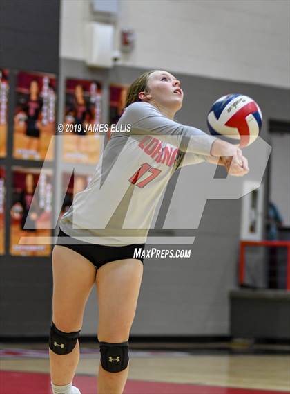 Thumbnail 2 in Lorena vs. China Spring photogallery.