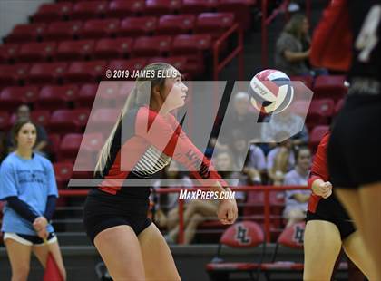 Thumbnail 1 in Lorena vs. China Spring photogallery.