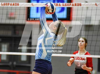 Thumbnail 1 in Lorena vs. China Spring photogallery.