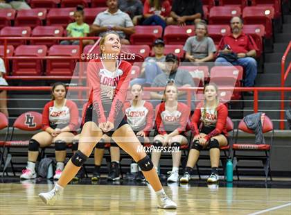 Thumbnail 2 in Lorena vs. China Spring photogallery.