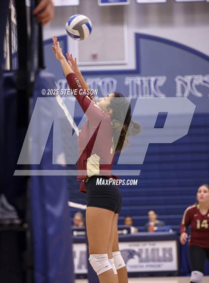 Thumbnail 2 in Whitney @ Vista del Lago photogallery.