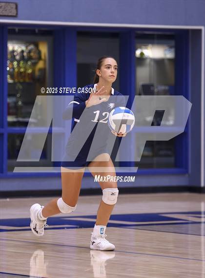 Thumbnail 2 in Whitney @ Vista del Lago photogallery.