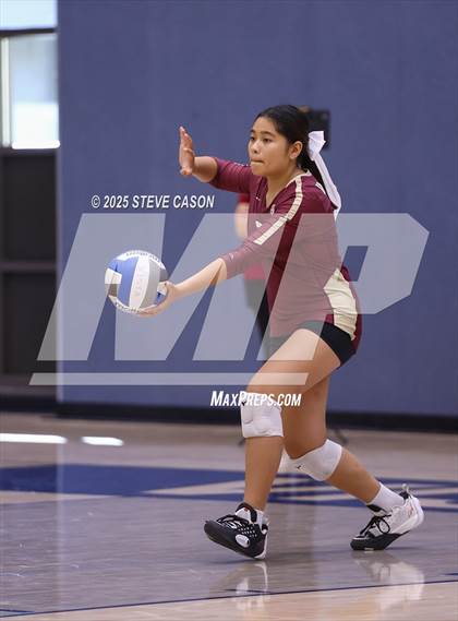 Thumbnail 2 in Whitney @ Vista del Lago photogallery.