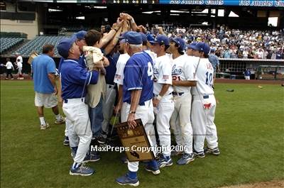 Thumbnail 2 in Charter Oak vs. El Segundo (D4 Sec. Final) photogallery.