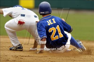 Thumbnail 2 in Charter Oak vs. El Segundo (D4 Sec. Final) photogallery.