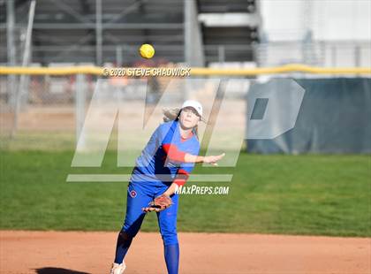 Thumbnail 2 in Arizona College Prep vs Coolidge photogallery.