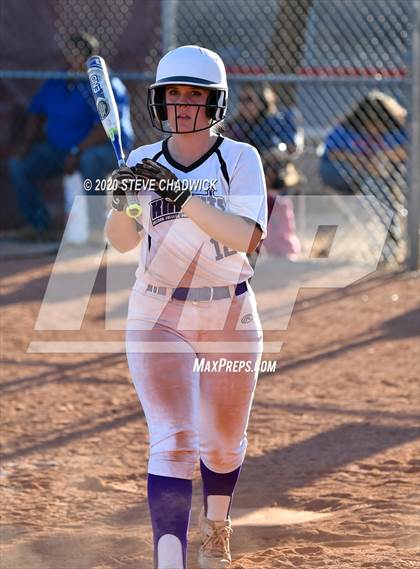 Thumbnail 2 in Arizona College Prep vs Coolidge photogallery.