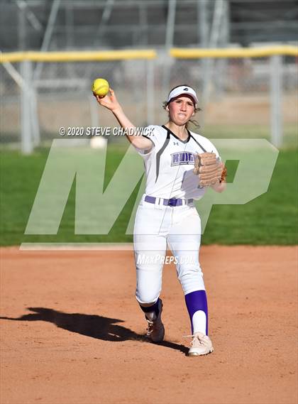 Thumbnail 2 in Arizona College Prep vs Coolidge photogallery.