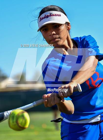 Thumbnail 2 in Arizona College Prep vs Coolidge photogallery.