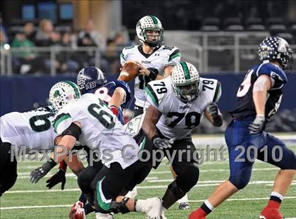 Thumbnail 2 in Allen vs. Carroll (Texas 5A Region I Area Playoffs)  photogallery.