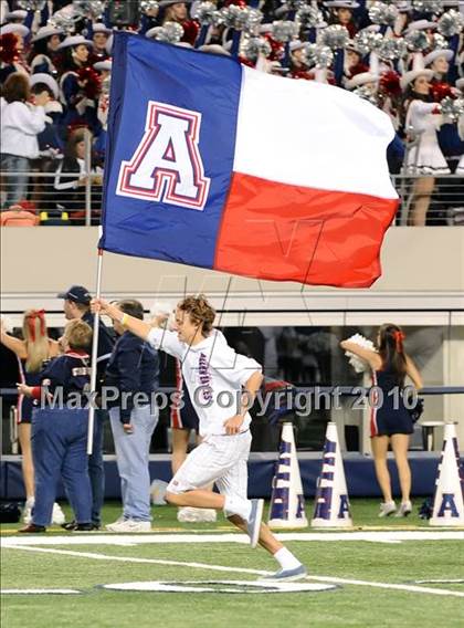 Thumbnail 2 in Allen vs. Carroll (Texas 5A Region I Area Playoffs)  photogallery.