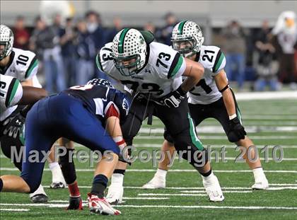 Thumbnail 3 in Allen vs. Carroll (Texas 5A Region I Area Playoffs)  photogallery.