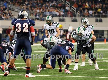 Thumbnail 3 in Allen vs. Carroll (Texas 5A Region I Area Playoffs)  photogallery.