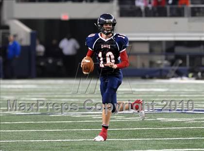 Thumbnail 1 in Allen vs. Carroll (Texas 5A Region I Area Playoffs)  photogallery.