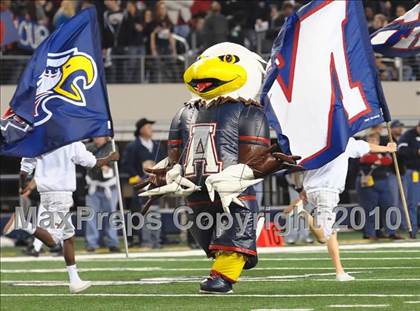 Thumbnail 2 in Allen vs. Carroll (Texas 5A Region I Area Playoffs)  photogallery.