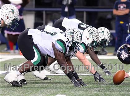 Thumbnail 1 in Allen vs. Carroll (Texas 5A Region I Area Playoffs)  photogallery.
