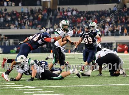 Thumbnail 2 in Allen vs. Carroll (Texas 5A Region I Area Playoffs)  photogallery.