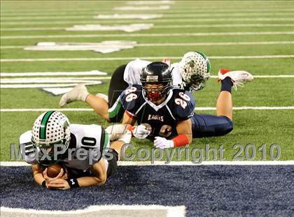 Thumbnail 2 in Allen vs. Carroll (Texas 5A Region I Area Playoffs)  photogallery.