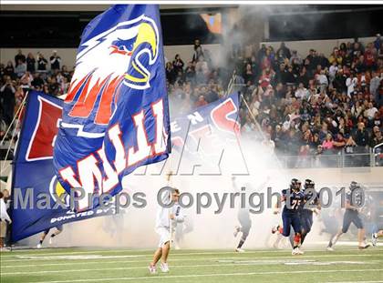 Thumbnail 2 in Allen vs. Carroll (Texas 5A Region I Area Playoffs)  photogallery.