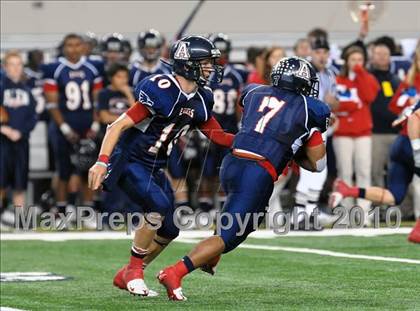 Thumbnail 2 in Allen vs. Carroll (Texas 5A Region I Area Playoffs)  photogallery.