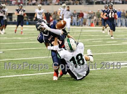 Thumbnail 1 in Allen vs. Carroll (Texas 5A Region I Area Playoffs)  photogallery.