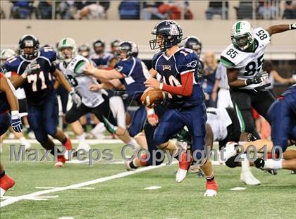 Thumbnail 3 in Allen vs. Carroll (Texas 5A Region I Area Playoffs)  photogallery.