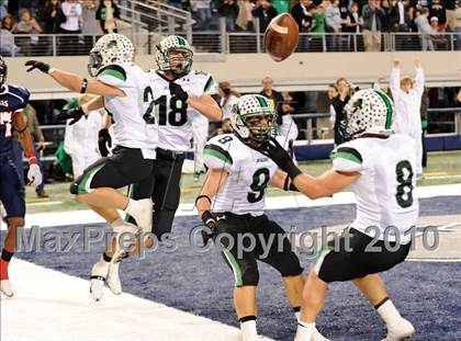 Thumbnail 2 in Allen vs. Carroll (Texas 5A Region I Area Playoffs)  photogallery.