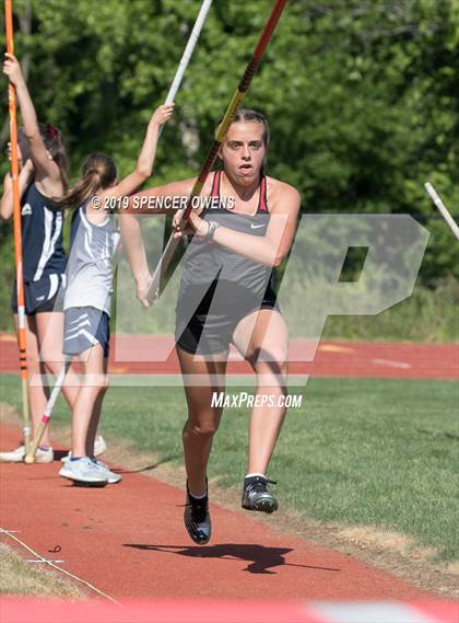 Thumbnail 3 in NCISAA Division II Championship photogallery.