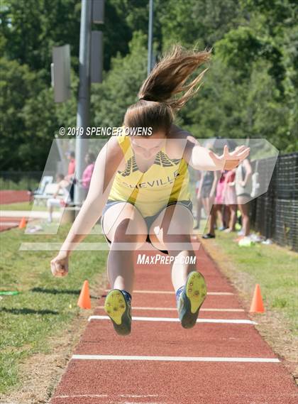 Thumbnail 2 in NCISAA Division II Championship photogallery.