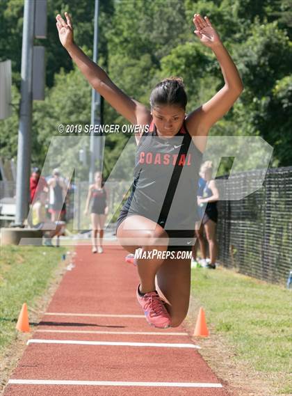 Thumbnail 1 in NCISAA Division II Championship photogallery.