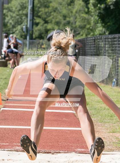 Thumbnail 1 in NCISAA Division II Championship photogallery.