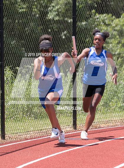 Thumbnail 3 in NCISAA Division II Championship photogallery.
