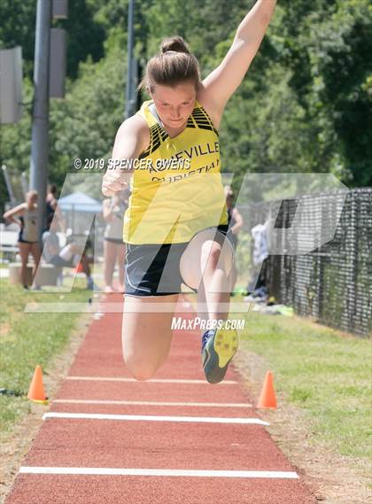 Thumbnail 1 in NCISAA Division II Championship photogallery.