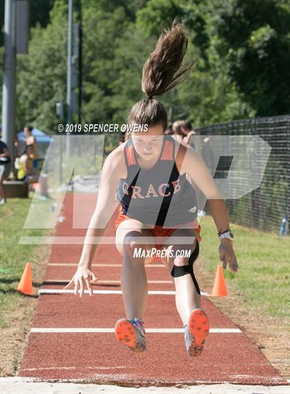 Thumbnail 3 in NCISAA Division II Championship photogallery.