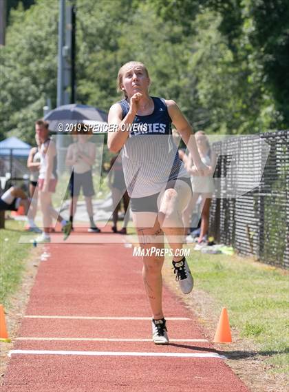 Thumbnail 3 in NCISAA Division II Championship photogallery.