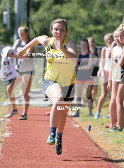 Thumbnail 2 in NCISAA Division II Championship photogallery.