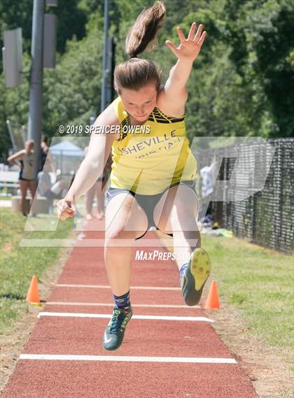 Thumbnail 2 in NCISAA Division II Championship photogallery.