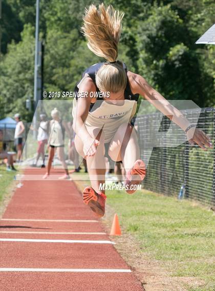 Thumbnail 3 in NCISAA Division II Championship photogallery.