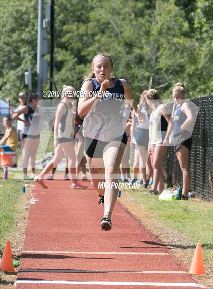 Thumbnail 3 in NCISAA Division II Championship photogallery.