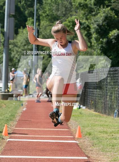 Thumbnail 2 in NCISAA Division II Championship photogallery.