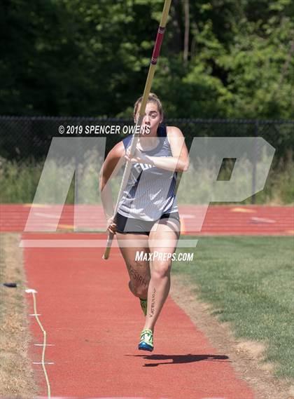 Thumbnail 3 in NCISAA Division II Championship photogallery.