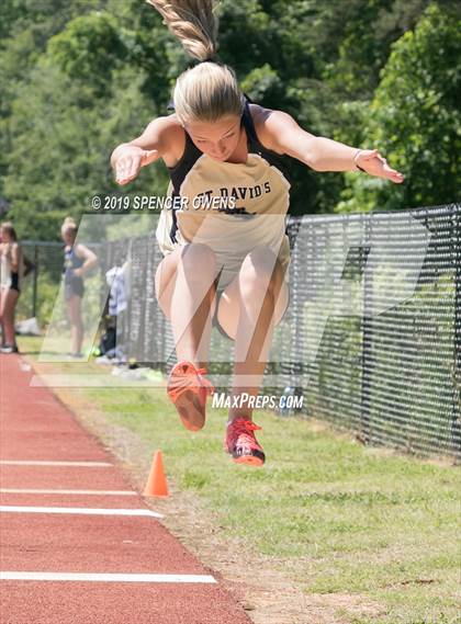 Thumbnail 3 in NCISAA Division II Championship photogallery.