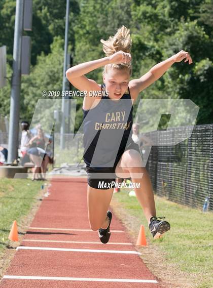 Thumbnail 1 in NCISAA Division II Championship photogallery.