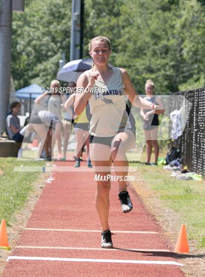 Thumbnail 3 in NCISAA Division II Championship photogallery.