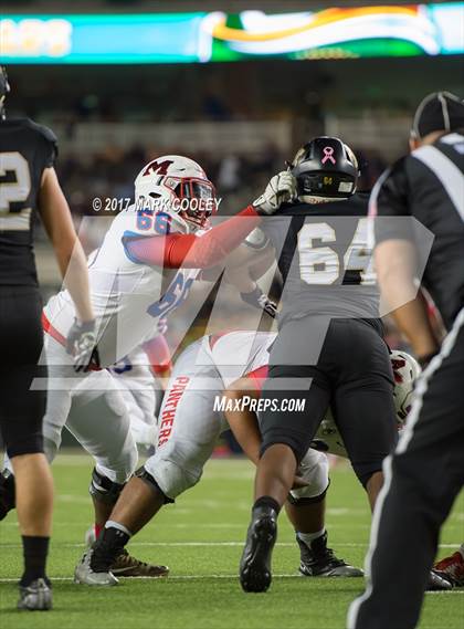 Thumbnail 1 in Mansfield vs. Midway (UIL 6A Regional Semifinal) photogallery.