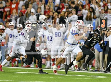 Thumbnail 2 in Mansfield vs. Midway (UIL 6A Regional Semifinal) photogallery.