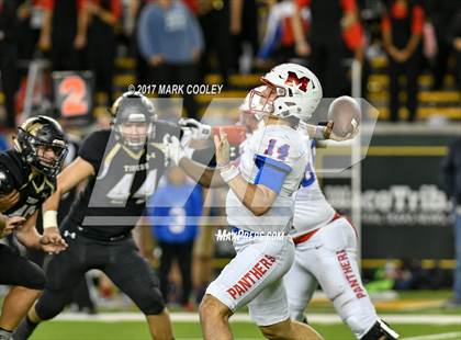 Thumbnail 2 in Mansfield vs. Midway (UIL 6A Regional Semifinal) photogallery.