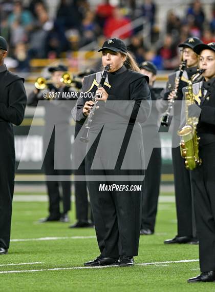 Thumbnail 2 in Mansfield vs. Midway (UIL 6A Regional Semifinal) photogallery.